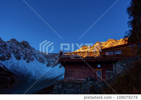 Karasawa hut and Karl's Morgen Road 108079278