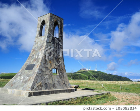 長野縣,美麗的塔和大賀山頂,9 月 長野縣,美麗的塔和大賀山頂,9 月 108082834
