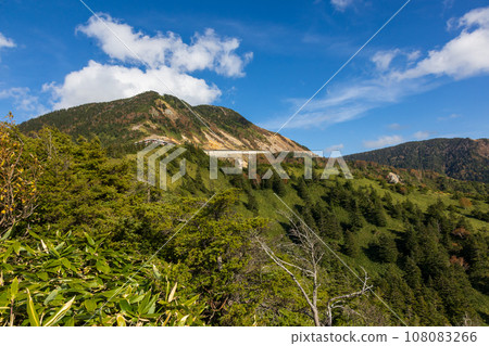 秋季的志賀草津高原路線 清澈的橫手山 秋季的志賀草津高原路線 清澈的橫手山 108083266