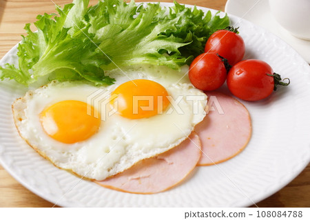 美味的煎蛋早餐 美味的煎蛋早餐 108084788