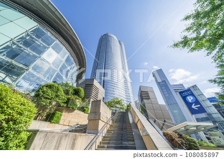 Urban scenery around Roppongi Hills Mori Tower [Tokyo, Minato-ku] 108085897