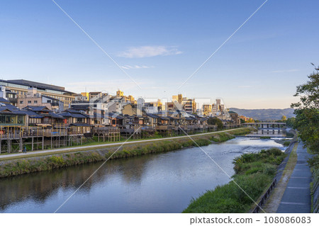 Early morning in Kyoto, view from Shijo Ohashi Bridge, Kamogawa Noryo Yuka Early morning in Kyoto, view from Shijo Ohashi Bridge, Kamogawa Noryo Yuka 108086083
