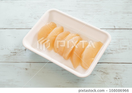 Compote with seasonal pears Compote with seasonal pears 108086966