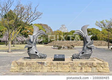 Restored Shachi tiles and park Himeji Castle (World Heritage Site) 108088485