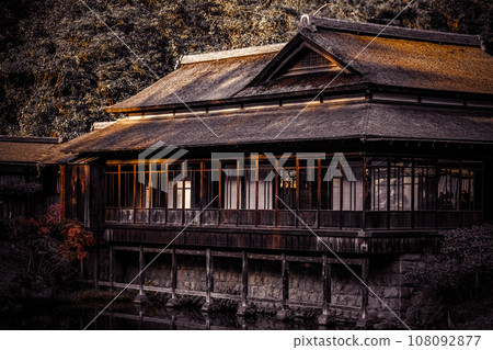 image of old house 108092877