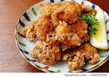 Deep-fried chicken Deep-fried chicken 108093306