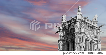 Saint-Jacques Tower (Tour Saint-Jacques) against the background of a beautiful sky at sunset. Located on Rivoli street, Paris, France. This 52 m Flamboyant Gothic tower (XVI century) Saint-Jacques Tower (Tour Saint-Jacques) against the background of a beautiful sky at sunset. Located on Rivoli street, Paris, France. This 52 m Flamboyant Gothic tower (XVI century) 108095087