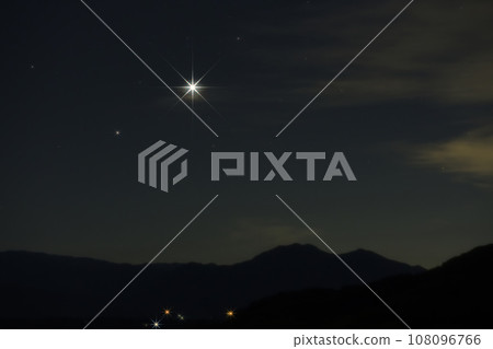 晨星在北斗市白州町清晨的東方天空閃耀 108096766