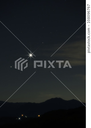 晨星在北斗市白州町清晨的東方天空閃耀 108096767