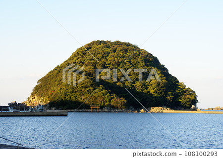 Inarijima 108100293