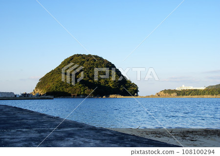 Inarijima 108100294