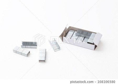 Stapler white background 108100380