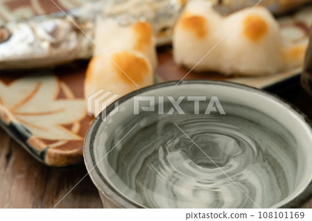 清酒和秋劍魚 108101169