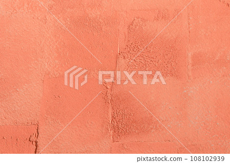 Beige smears of crushed highlighter or luminizer multi colored textured layer. 108102939