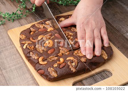 布朗尼切成塊 布朗尼切成塊 108103022
