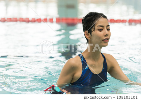 pool walking pool walking 108103101