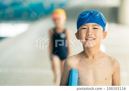 Kids swimming 108103116