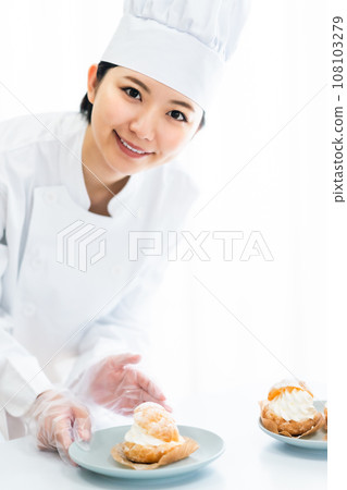 就讀糖果學校的見習糕點師 就讀糖果學校的見習糕點師 108103279