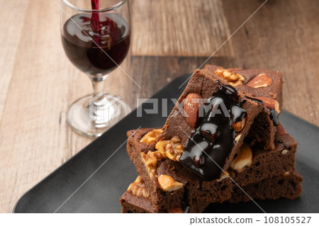 brownie wine 108105527