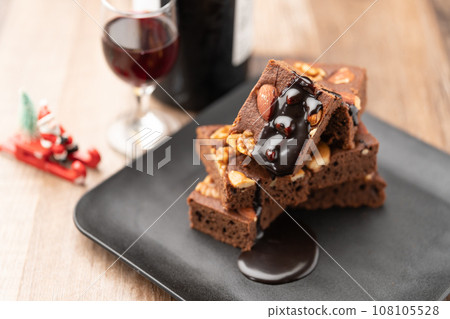 布朗尼酒 108105528