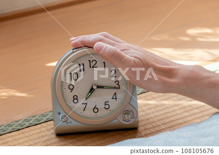 Stop the bedside alarm clock Stop the bedside alarm clock 108105676
