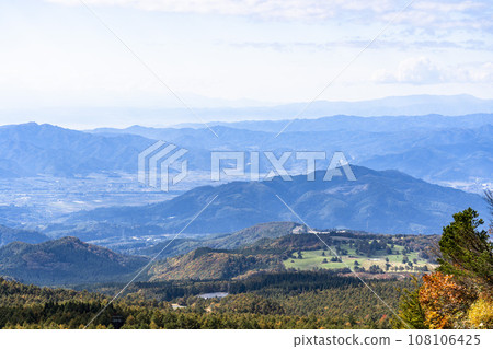 秋天的山形藏王，從百萬院露台向神山的風景，鳥瞰山形縣山形市 108106425