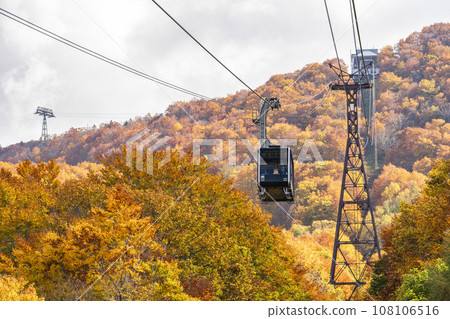 Yamagata Zao in autumn, mountains with autumn leaves and Zao Ropeway Sanroku Line, Yamagata City, Yamagata Prefecture Yamagata Zao in autumn, mountains with autumn leaves and Zao Ropeway Sanroku Line, Yamagata City, Yamagata Prefecture 108106516