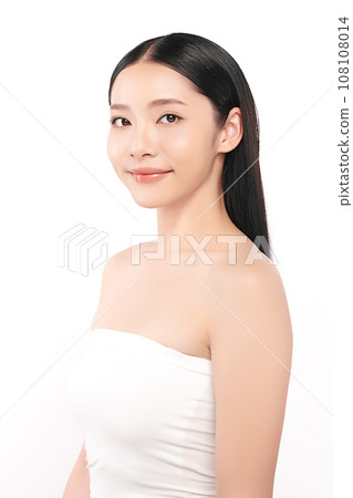 Beautiful young asian woman with clean fresh skin on white background, Face care, Facial treatment, Cosmetology, beauty and spa, Asian women portrait. Beautiful young asian woman with clean fresh skin on white background, Face care, Facial treatment, Cosmetology, beauty and spa, Asian women portrait. 108108014