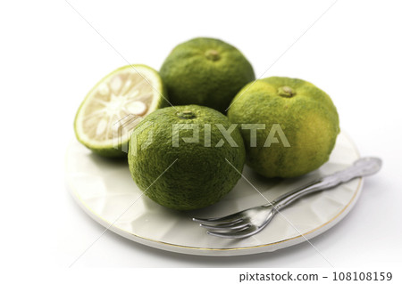 仍保持藍色的柚子 藍色柚子 柚子(白色背景) 仍保持藍色的柚子 藍色柚子 柚子(白色背景) 108108159