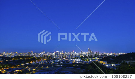 仙台市夜景與伊達政宗馬術雕像 仙台市夜景與伊達政宗馬術雕像 108108237