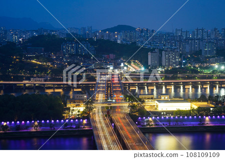 Nightscape in downtown Seoul, Korea Nightscape in downtown Seoul, Korea 108109109