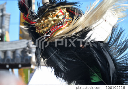Banshu Autumn Festival, Oshio Tenmangu Shrine, a lively lion dance 108109216