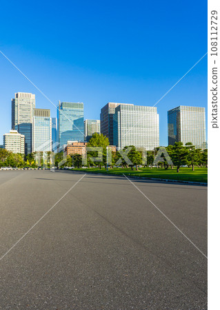 東京都千代田區皇居外苑皇居前的廣場和丸之內建築區 108112729