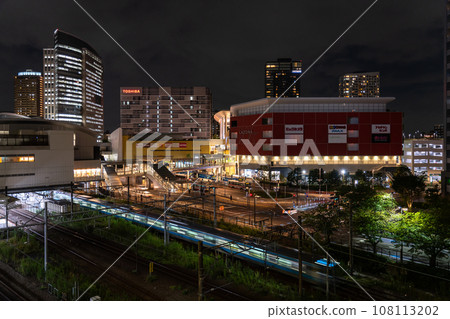 《Kanagawa Prefecture》 Urban landscape in front of the west exit of Kawasaki Station 108113202