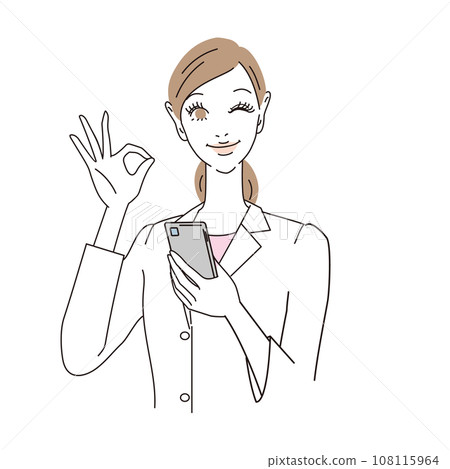 一位女醫生拿著智慧型手機並給出 OK 手勢的上半身 108115964