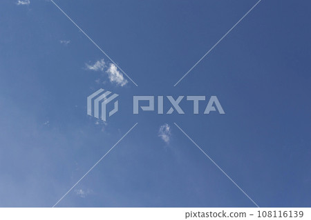 Blue sky / white clouds 108116139