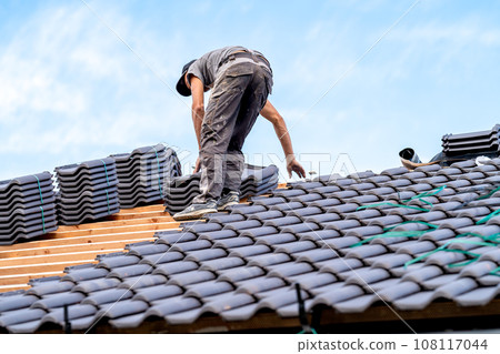 new bungalow roof, craftsman installs ceramic tile roofing 108117044