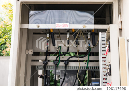 Private electric facility cubicle annual inspection Disconnector 108117698