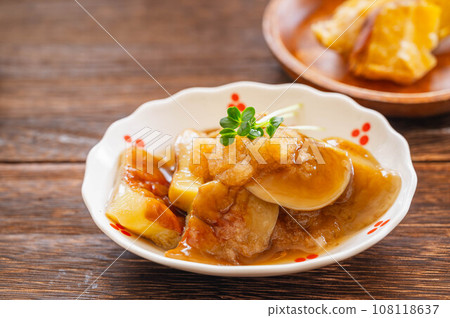 Grated mushrooms Grated mushrooms 108118637