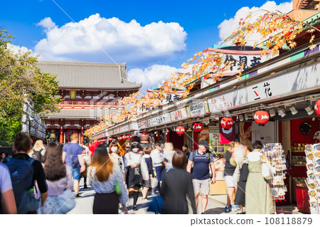 Asakusadera Nakamise-dori 108118879
