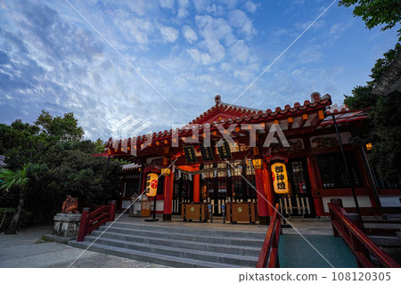 沖繩縣波之上神社黃昏 沖繩縣波之上神社黃昏 108120305