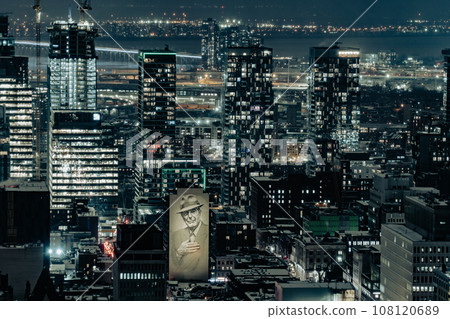 Night view of Montreal (Kondia Ronque) 108120689