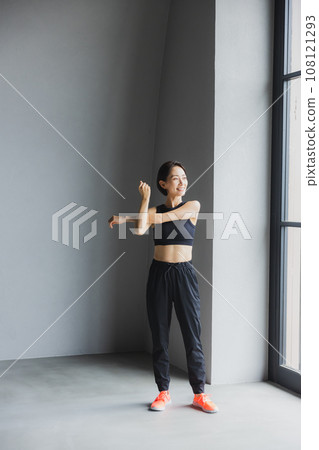 A woman wearing sportswear 108121293