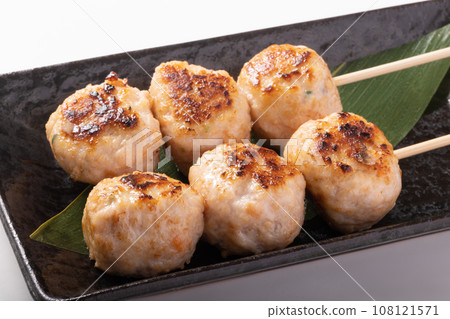 Chicken Meatball Skewer 108121571