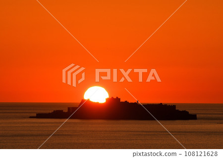 Evening view of warship island 108121628