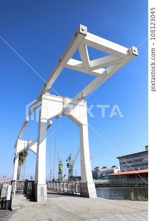 Kobe Harborland landscape Hanekko Bridge (Kobe Port, Chuo-ku, Kobe City, Hyogo) Kobe Harborland landscape Hanekko Bridge (Kobe Port, Chuo-ku, Kobe City, Hyogo) 108123045