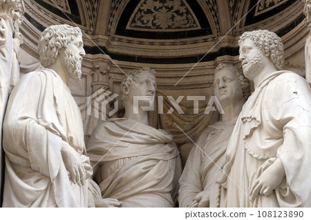 Saint Four Crowned Martyrs by Nanni di Banco, Orsanmichele Church in Florence, Tuscany, Italy Saint Four Crowned Martyrs by Nanni di Banco, Orsanmichele Church in Florence, Tuscany, Italy 108123890