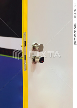 Smart Home Door Lock 108126139
