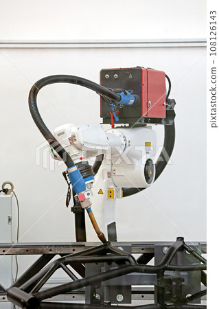 Welding Robot Arm 108126143