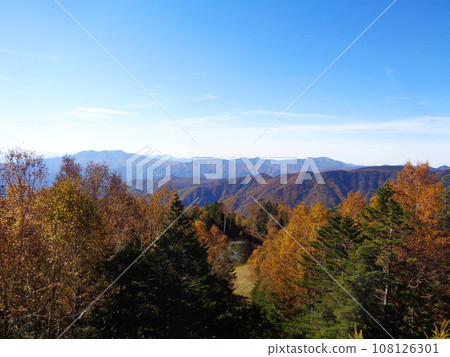 [Gunma Prefecture] Autumn mountain scenery 108126301